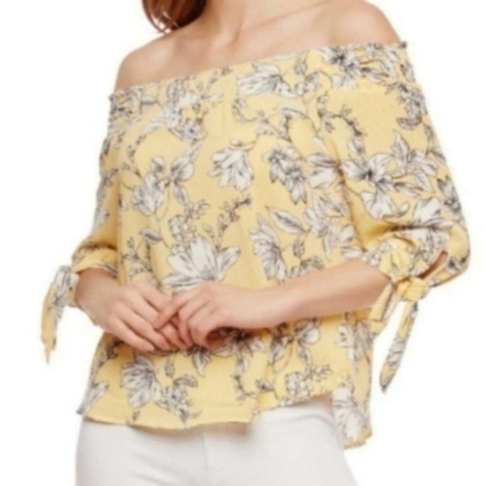 Host Pick Yellow blouse